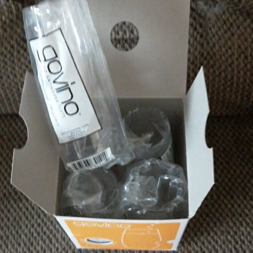 Govino Shatterproof NIB 8 oz Champagne Flute‎ Glasses